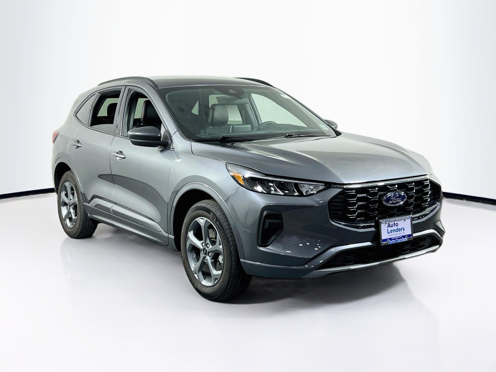 Used 2024 Ford Escape ST-Line AWD/4WD image 3