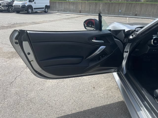 Used 2017 FIAT 124 Spider Classica RWD image 18