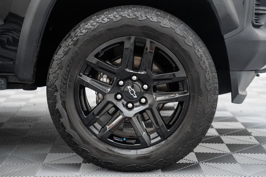 Used 2024 Chevrolet Colorado Trail Boss w/ Advanced Trailering Package AWD/4WD image 16