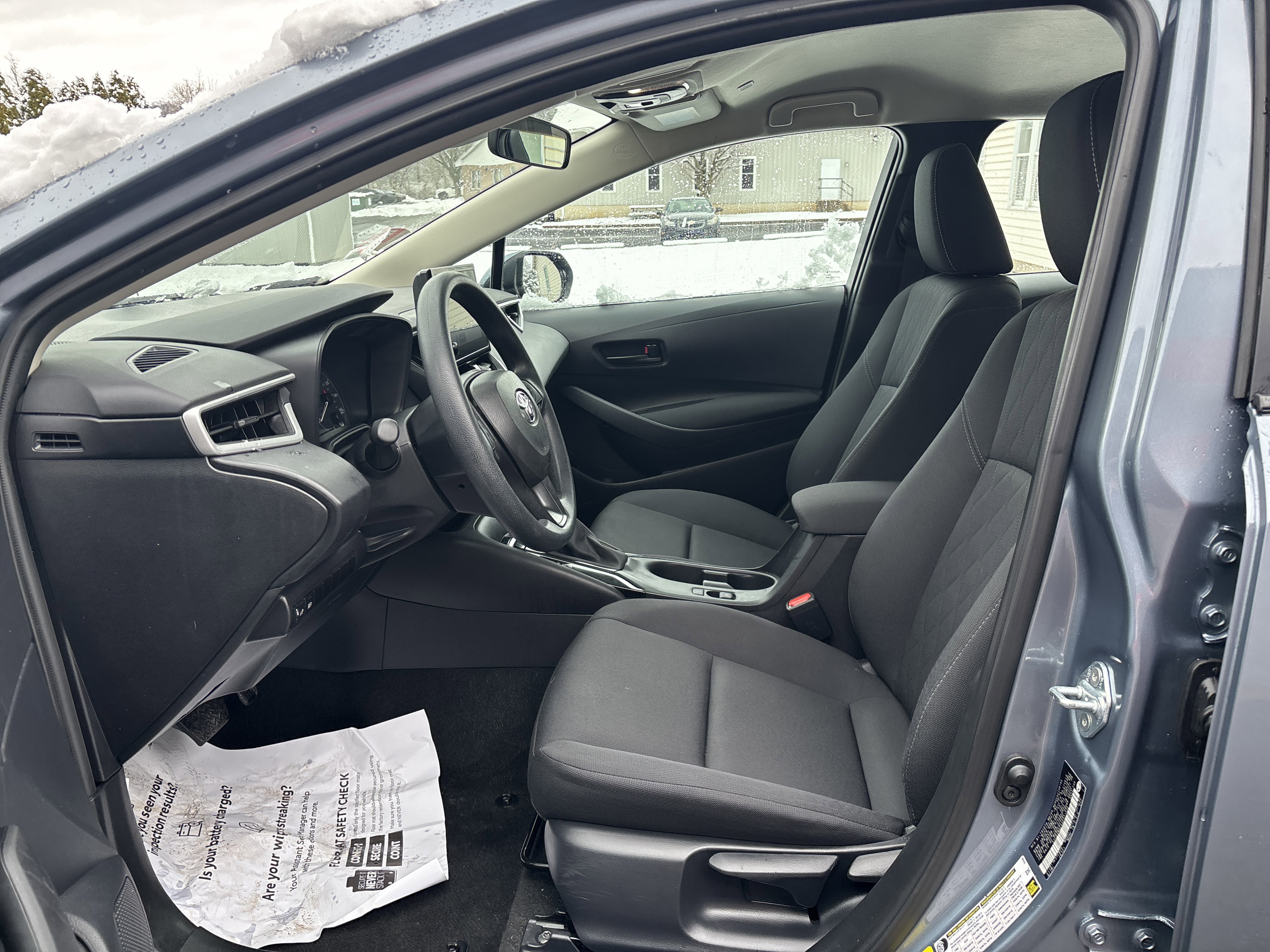 Certified 2025 Toyota Corolla LE image 15