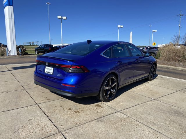 Used 2024 Honda Accord Sport image 10