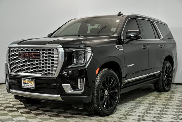 Used 2021 GMC Yukon Denali w/ Denali Premium Package image 4