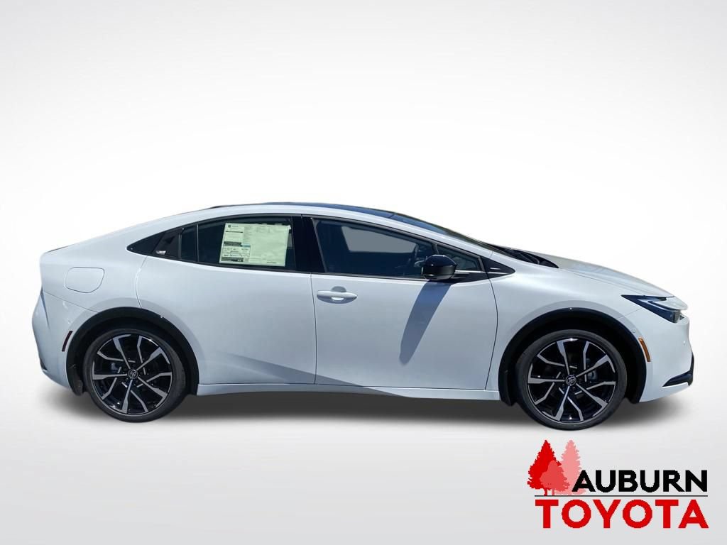 New 2026 Toyota Prius Plug-In Hybrid FWD image 8