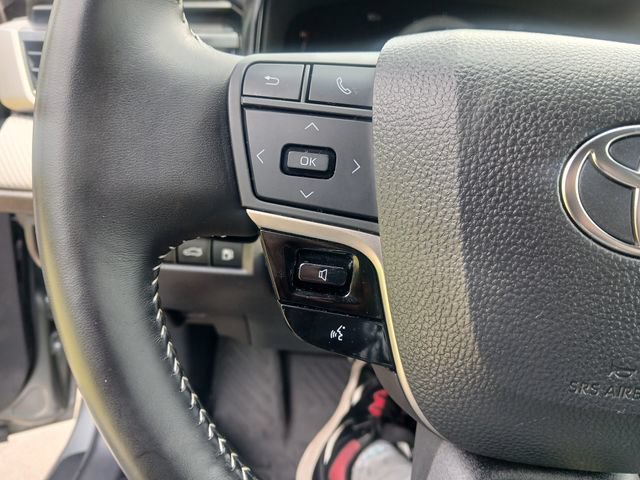 Used 2025 Toyota Camry SE w/ Multimedia Upgrade Package FWD image 32