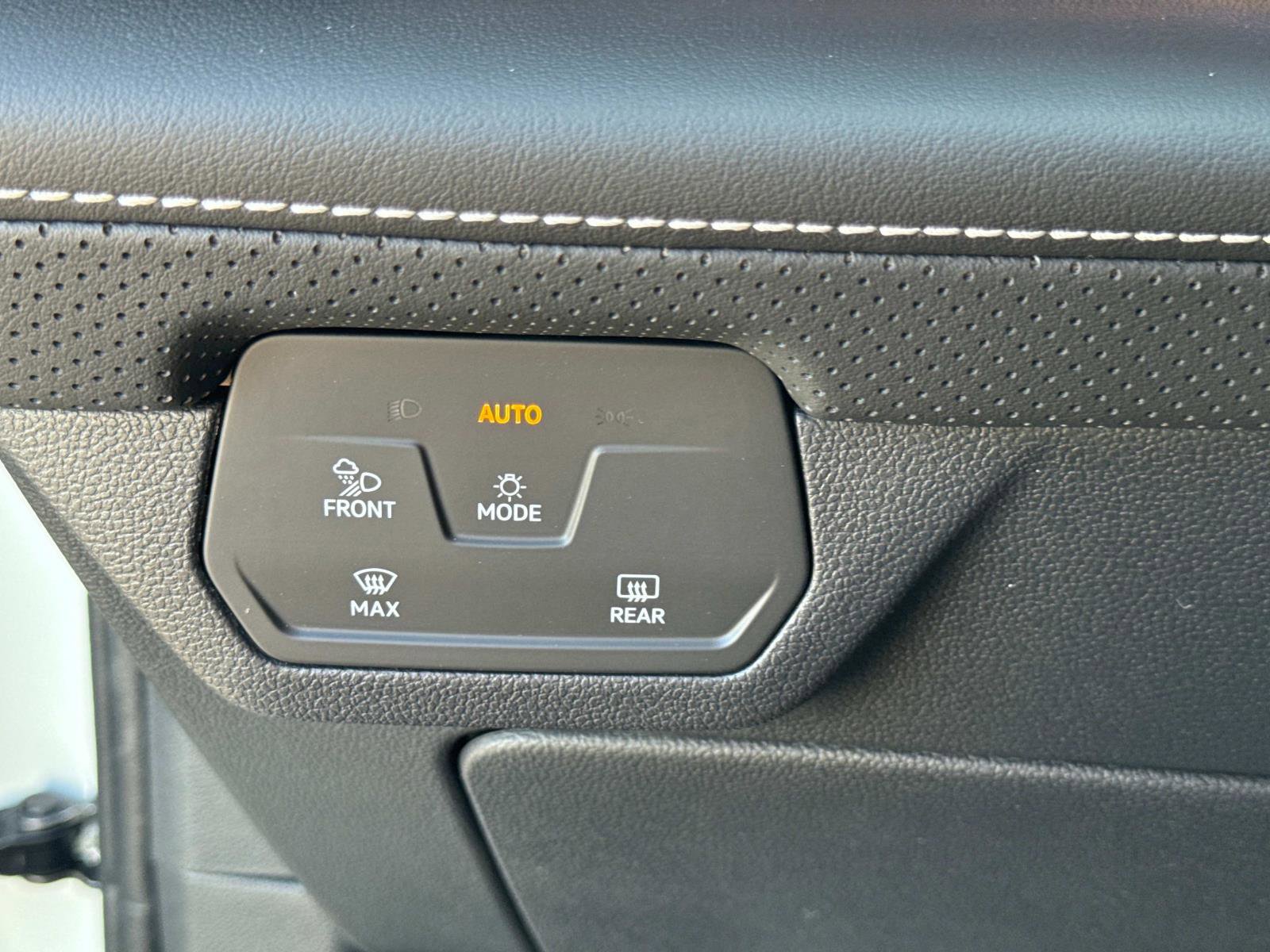 New 2025 Volkswagen Atlas Cross Sport SEL Premium R-Line image 25