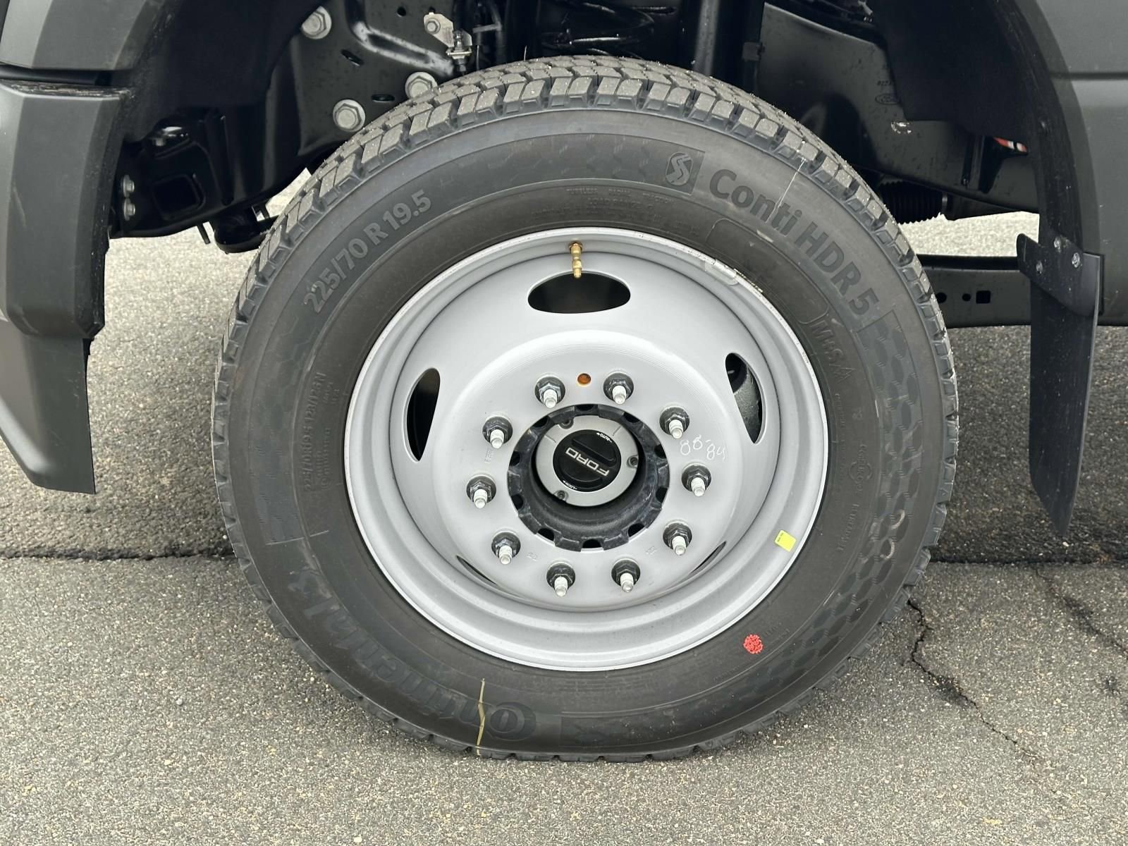 New 2025 Ford F550 4x4 SuperCab Super Duty image 7