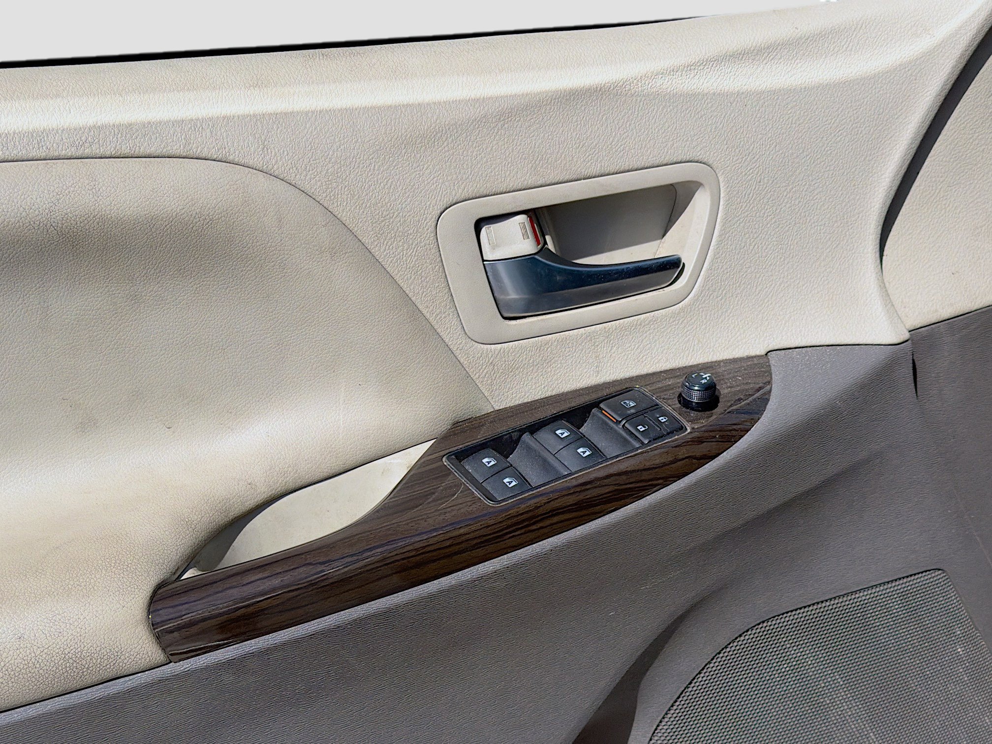 Used 2020 Toyota Sienna XLE Premium image 16