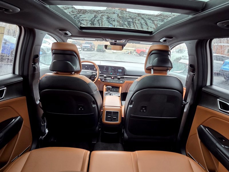 Certified 2026 Kia Sportage X-Line w/ X-Line Technology Package AWD/4WD image 11