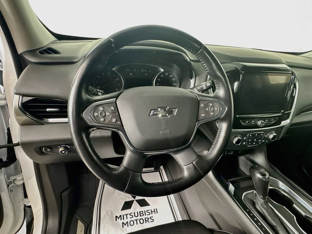 Used 2020 Chevrolet Traverse RS FWD image 12