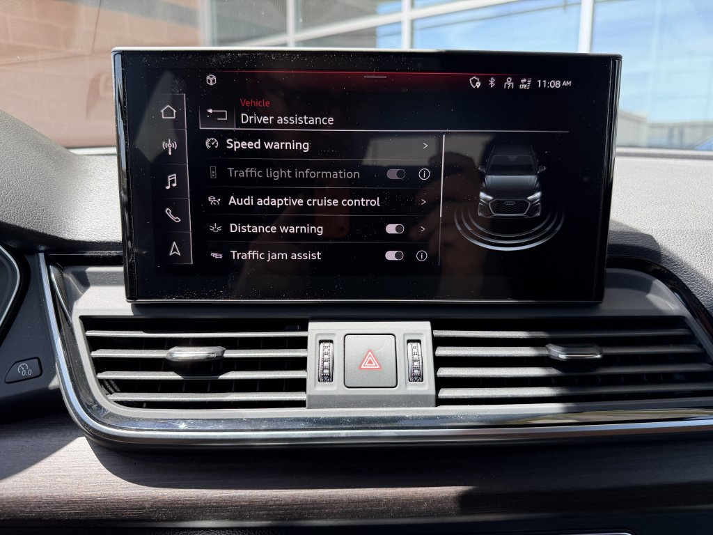 Used 2024 Audi Q5 e Premium w/ Convenience Package AWD/4WD image 23