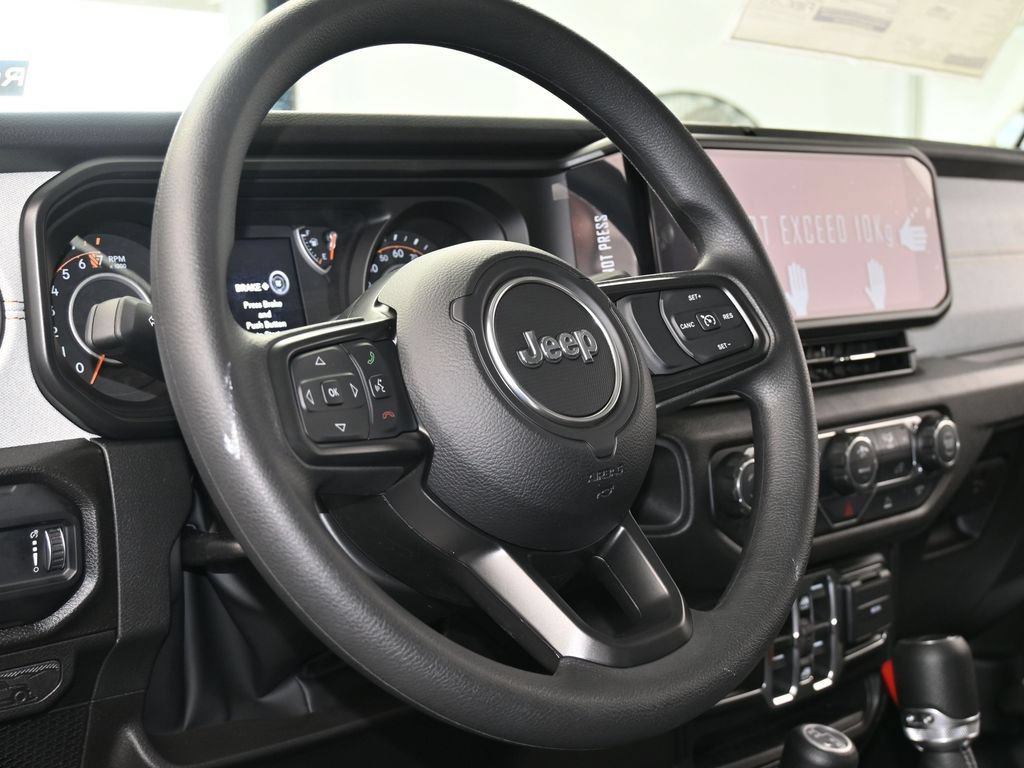 New 2026 Jeep Gladiator Sport AWD/4WD image 13