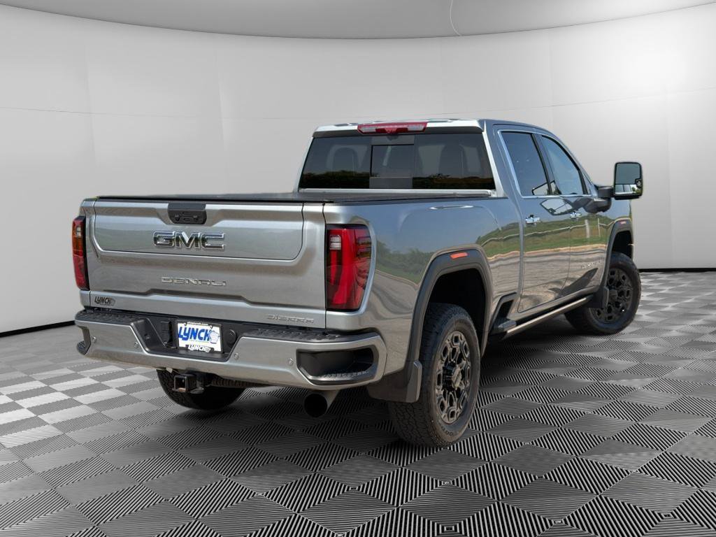 Used 2025 GMC Sierra 2500 Denali Ultimate AWD/4WD image 4