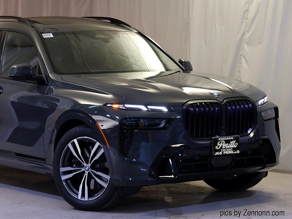 Used 2026 BMW X7 xDrive40i w/ M Sport Package AWD/4WD image 2