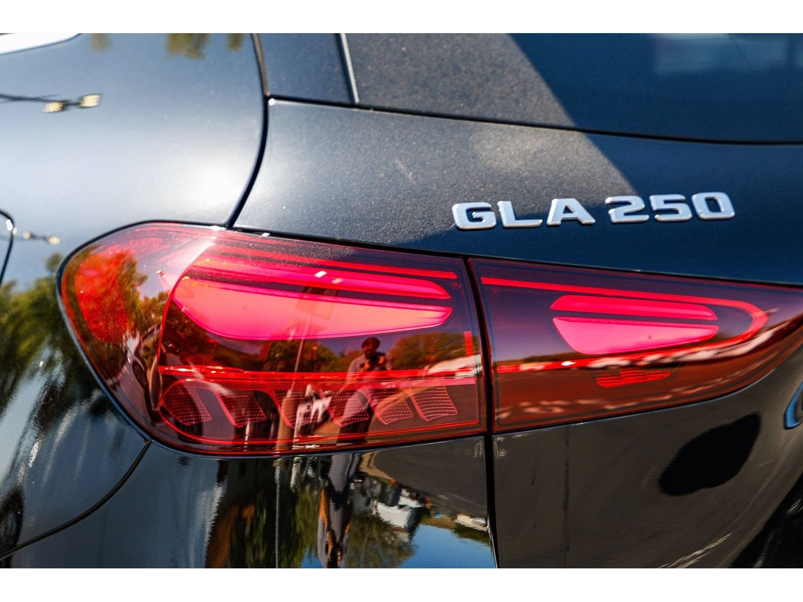 Used 2025 Mercedes-Benz GLA 250 image 9