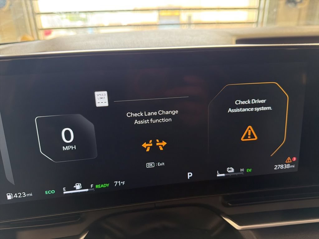 Used 2025 Kia Carnival SX FWD image 13