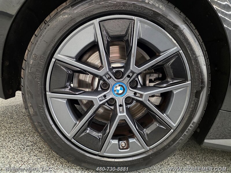 Used 2023 BMW i4 eDrive35 RWD image 18