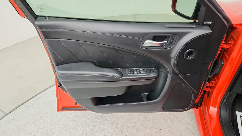 Used 2022 Dodge Charger Scat Pack w/ Daytona Edition Group image 11