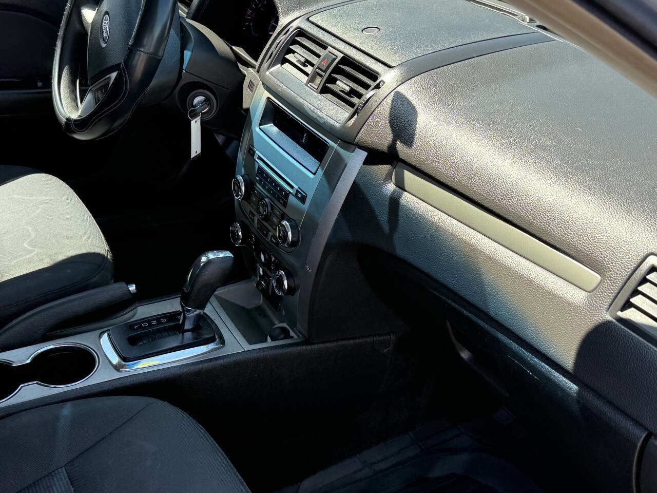 Used 2012 Ford Fusion SE FWD image 12