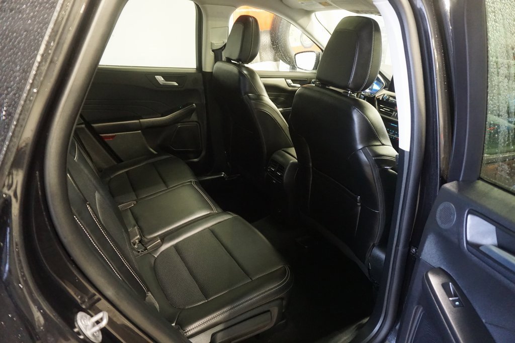 Used 2022 Ford Escape SEL w/ Technology Package image 26