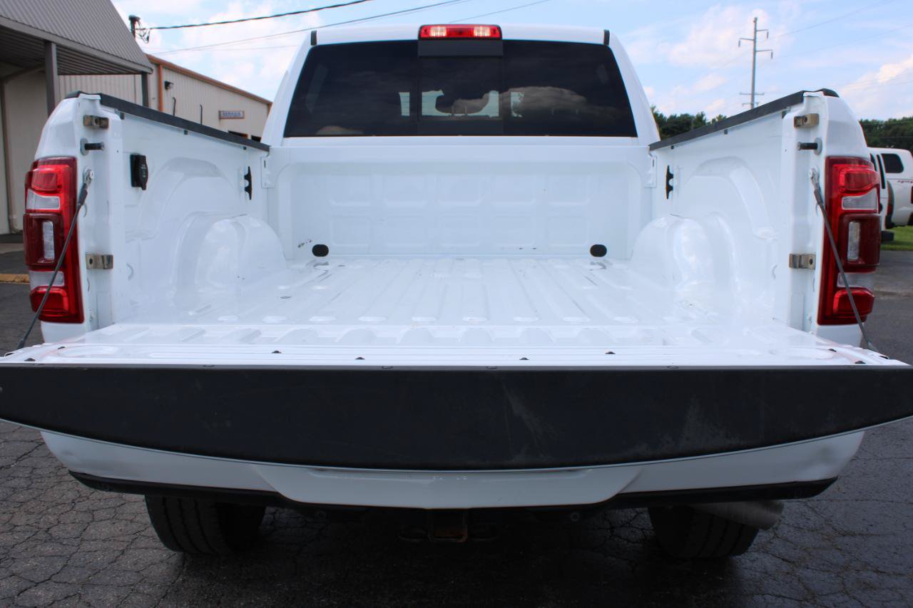 Used 2024 RAM 2500 Laramie w/ Safety Group AWD/4WD image 11
