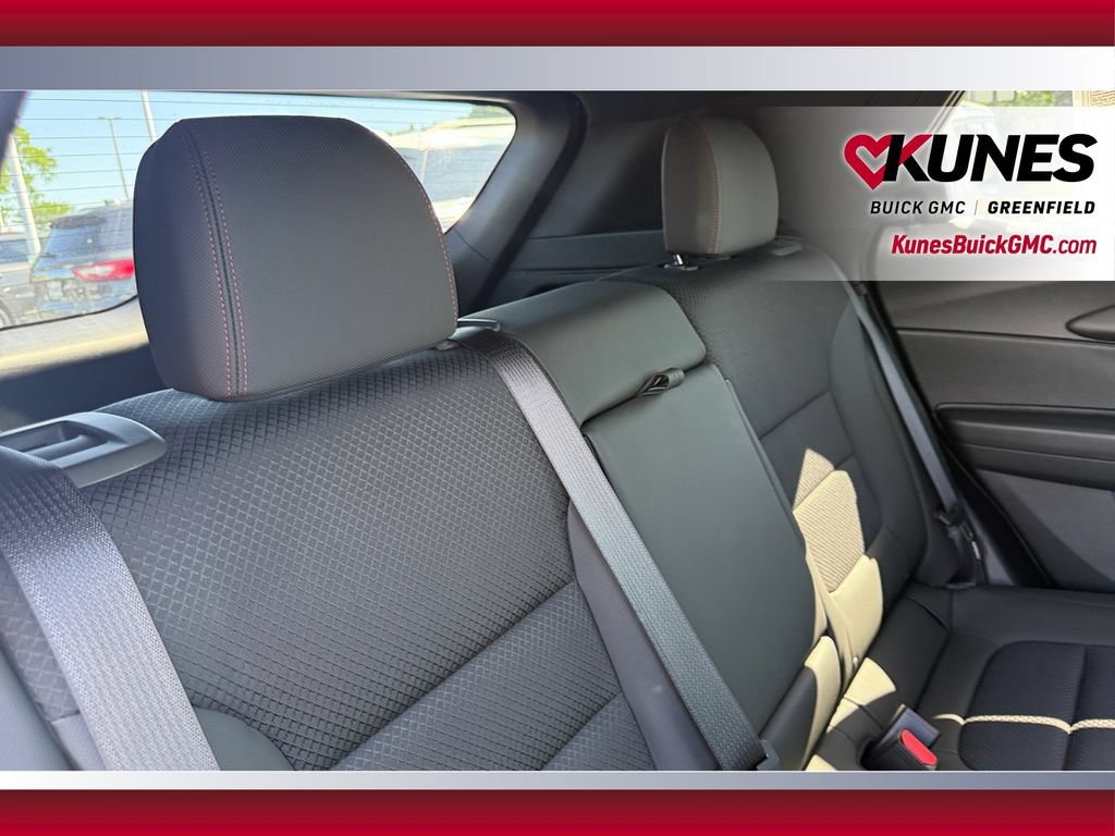 Used 2023 Chevrolet TrailBlazer RS w/ Convenience Package FWD image 42