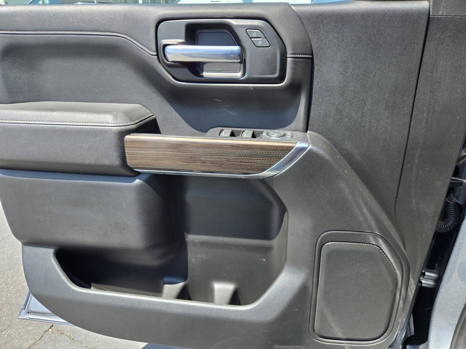 Used 2022 Chevrolet Silverado 1500 LT RWD image 18