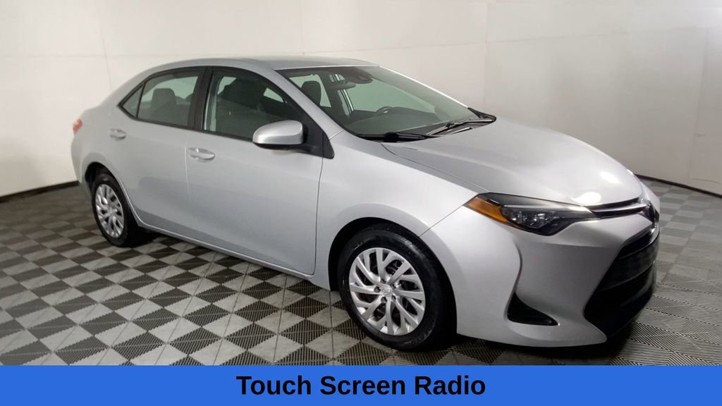 Used 2019 Toyota Corolla LE image 4
