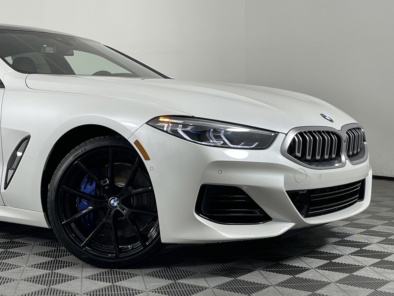 New 2025 BMW 840i w/ Driving Assistance Package image 5