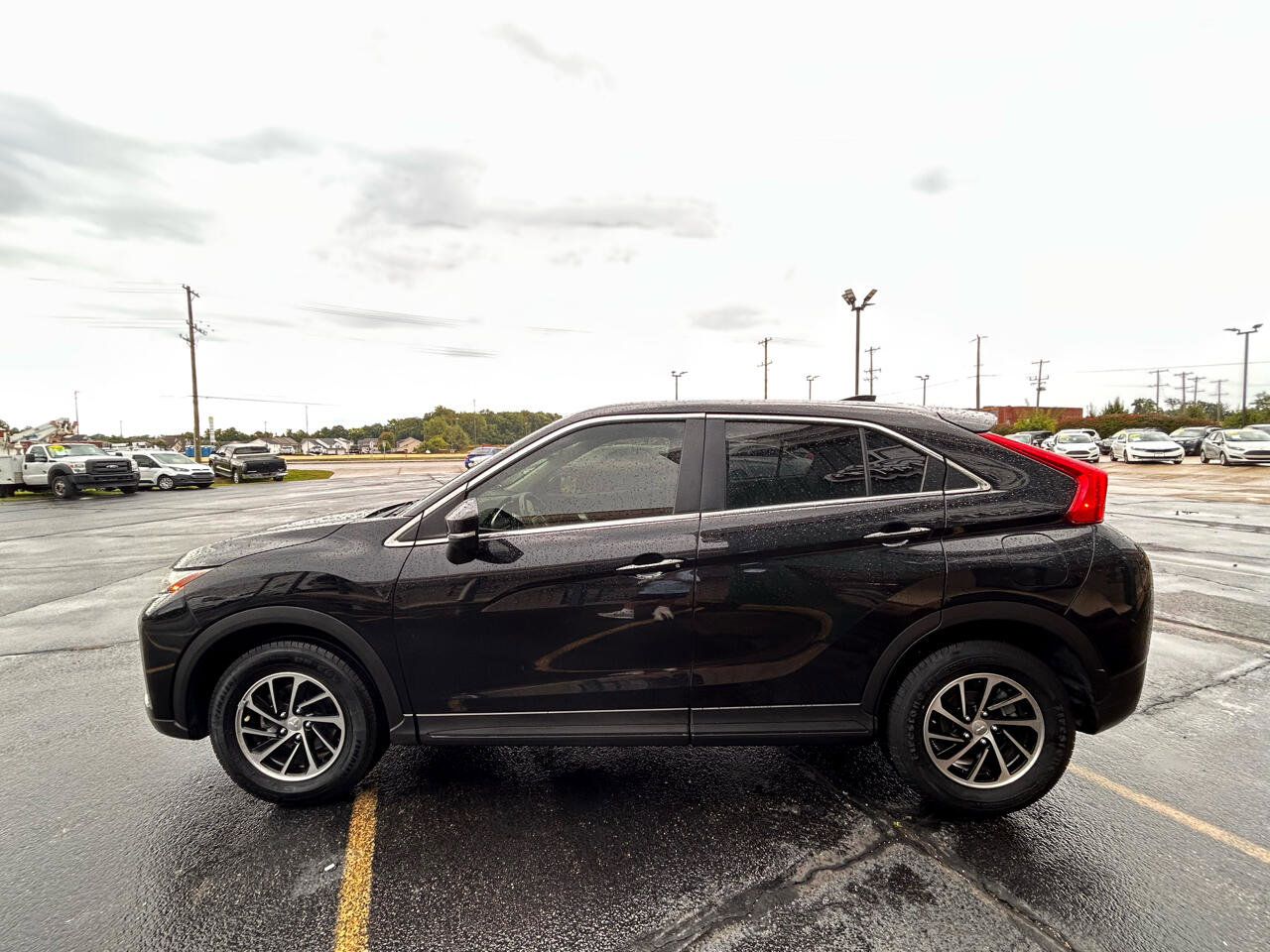 Used 2020 Mitsubishi Eclipse Cross ES image 6
