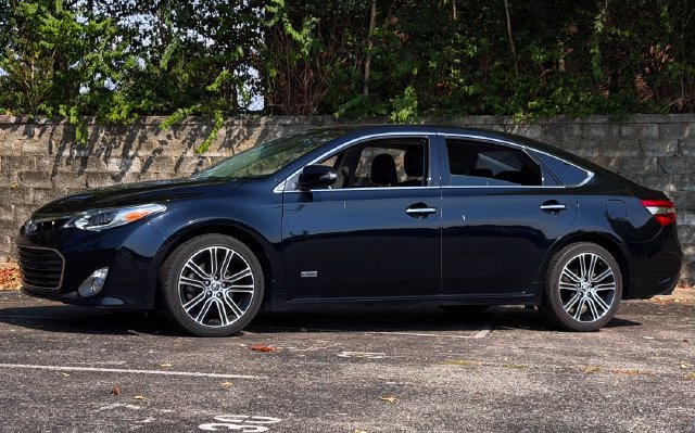 Used 2015 Toyota Avalon XLE Touring Sport Edition FWD image 14