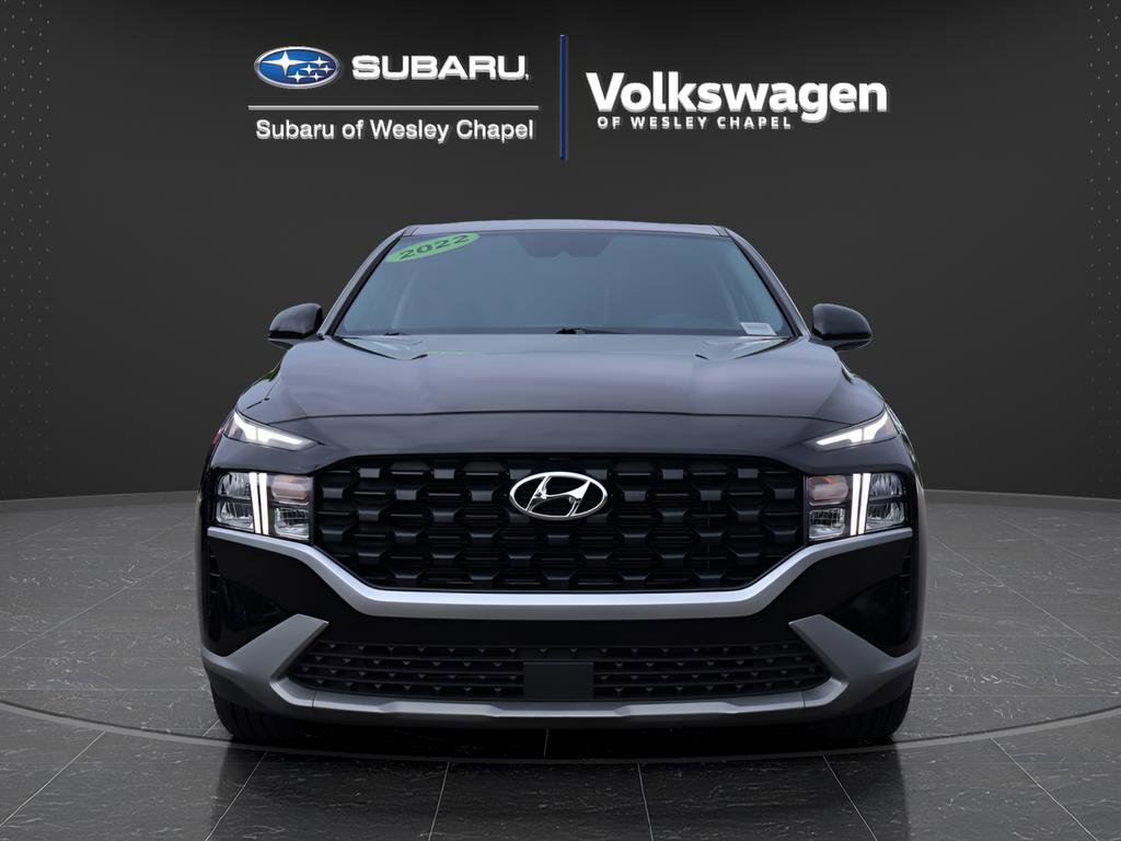Used 2022 Hyundai Santa Fe SE FWD image 2