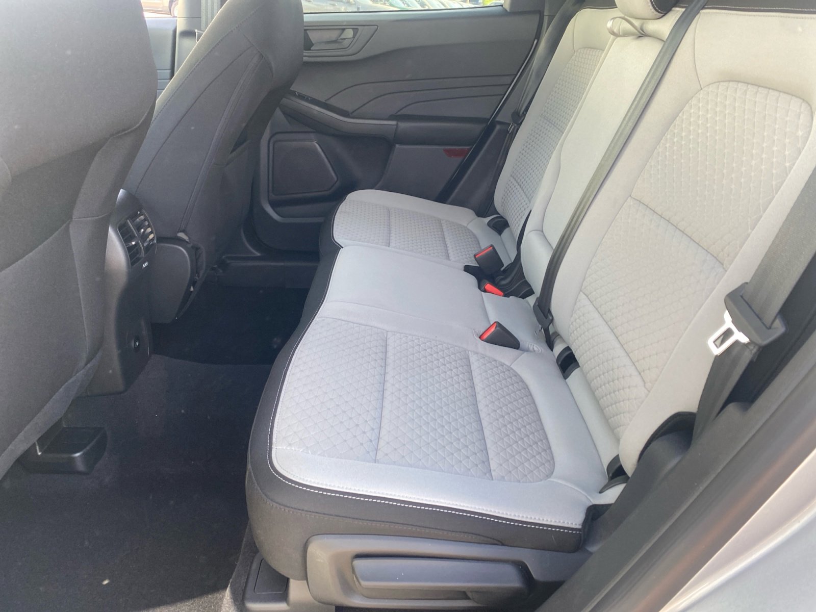 Used 2023 Ford Escape Active image 17