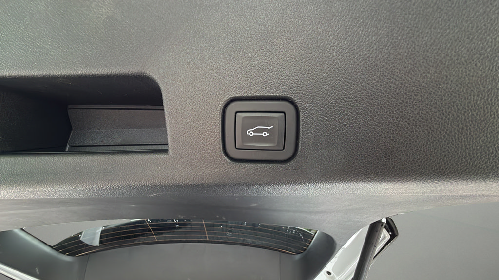 Used 2026 Buick Enclave Sport Touring AWD/4WD image 28