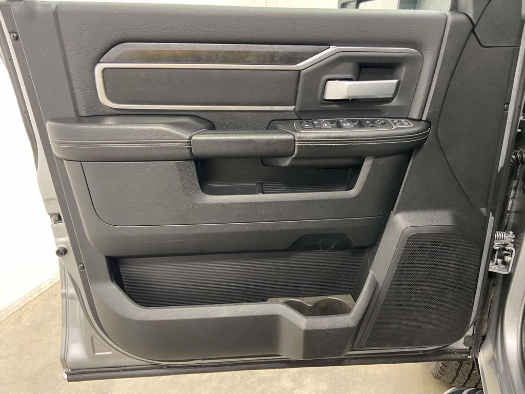 Used 2024 RAM 2500 Big Horn image 10