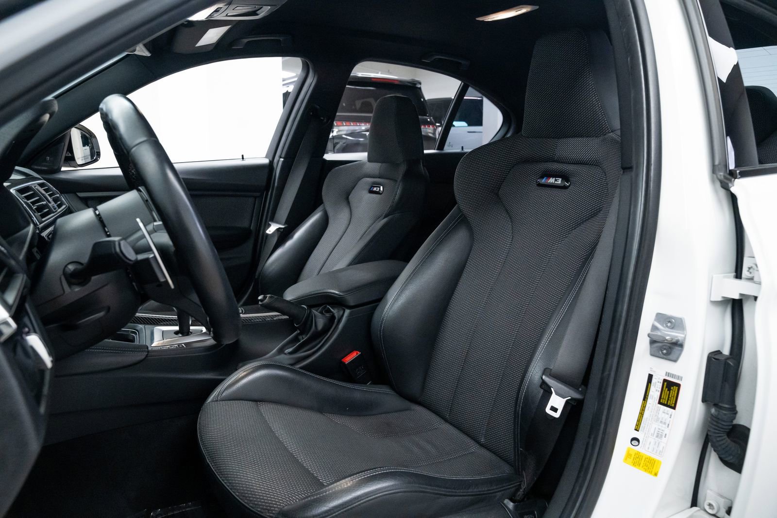 Used 2018 BMW M3 image 19
