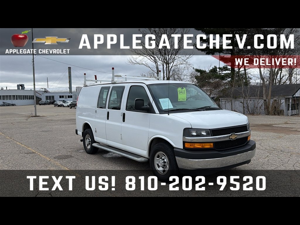 Used 2018 Chevrolet Express 2500 w/ Driver Convenience Package RWD image 1
