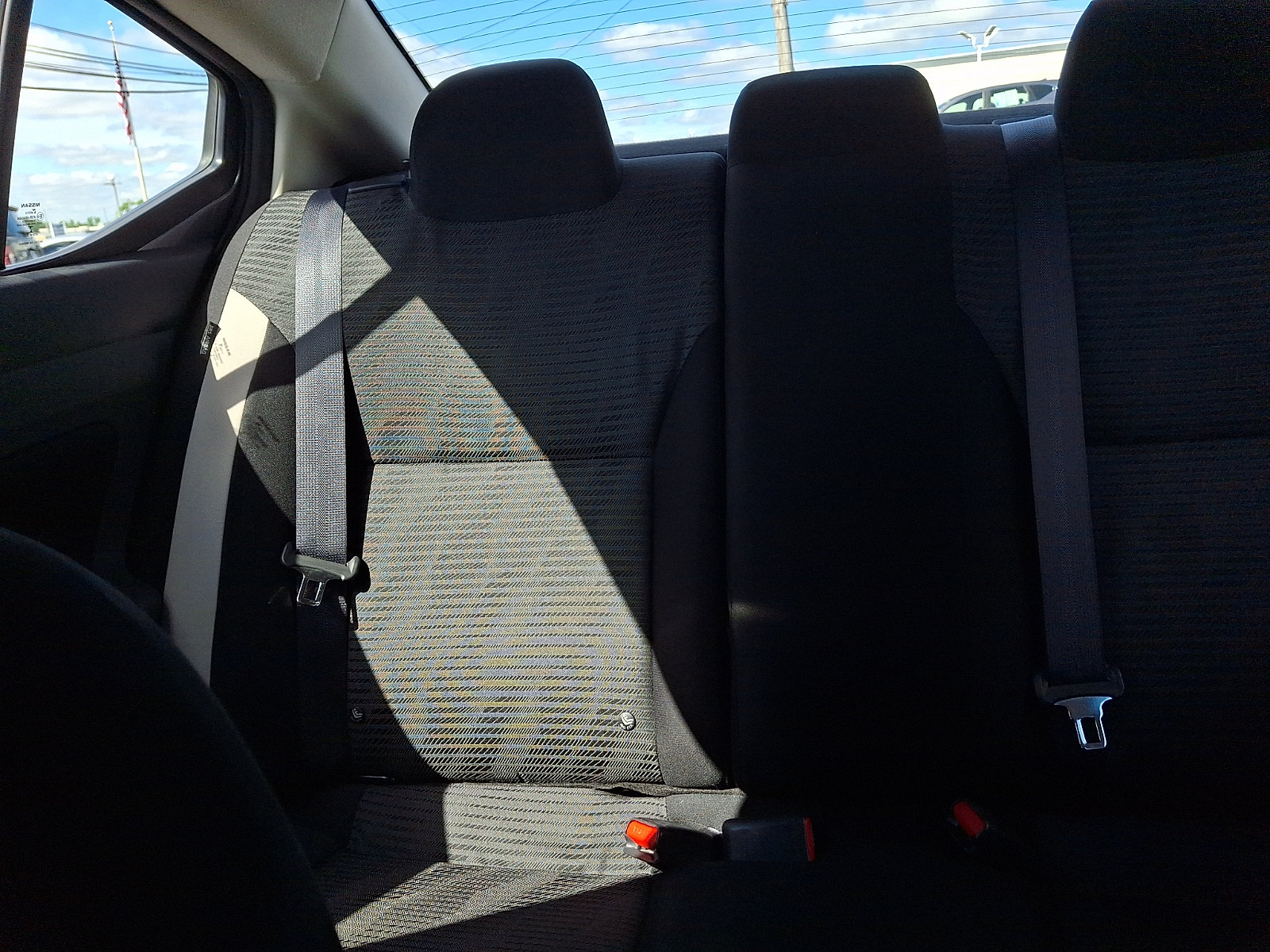 Used 2021 Nissan Versa SV FWD image 14