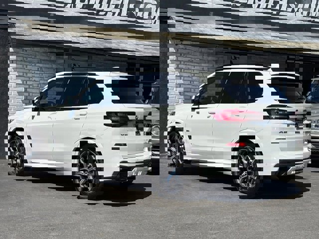 Used 2021 BMW X5 sDrive40i w/ M Sport Package image 22