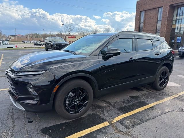 Certified 2023 Chevrolet Blazer LT w/ Midnight/Sport Edition image 3