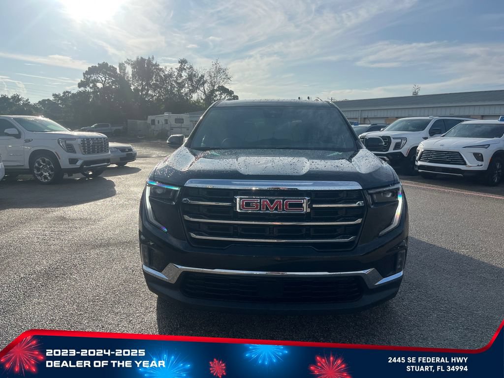 Used 2026 GMC Acadia Elevation w/ Elevation Premium Package FWD image 2