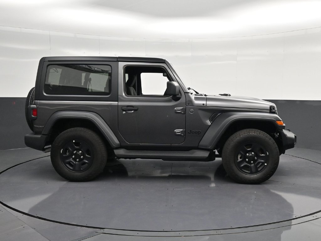 Used 2026 Jeep Wrangler Sport AWD/4WD image 4