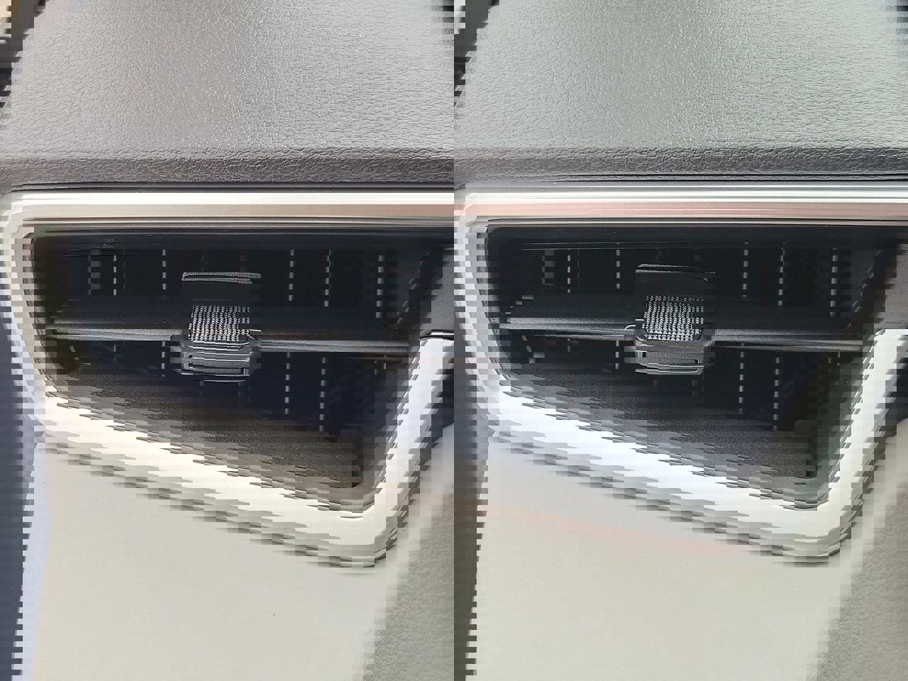 New 2026 Toyota Corolla LE image 29