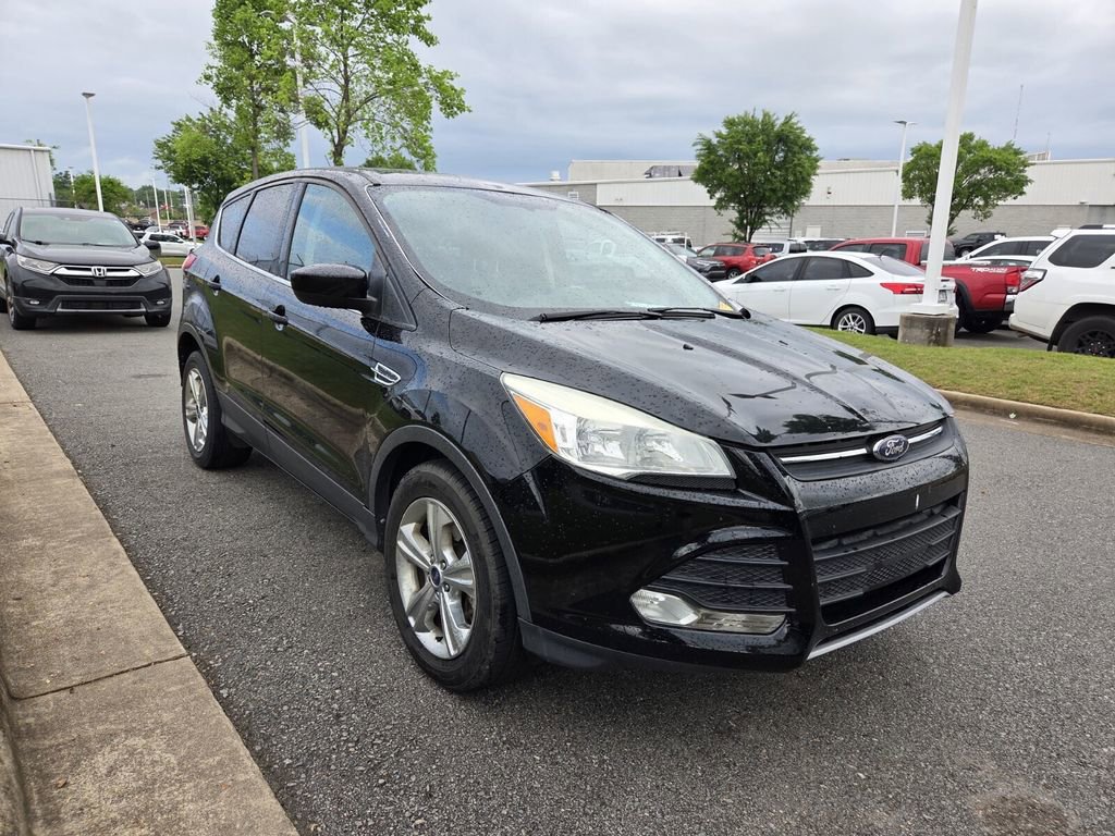 Used 2016 Ford Escape SE FWD image 2