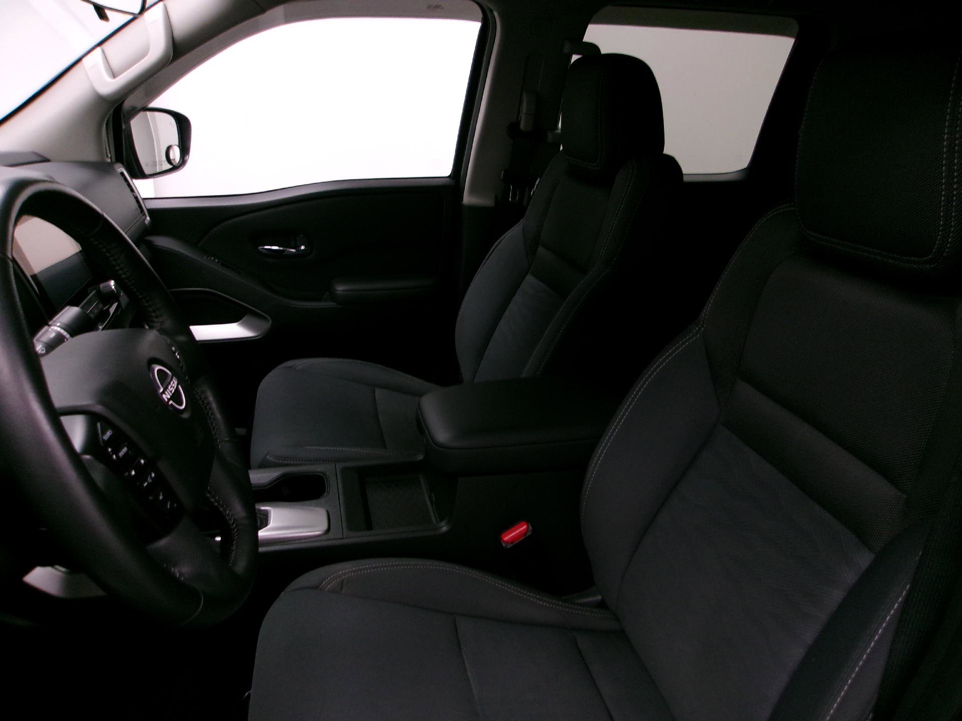 Used 2023 Nissan Frontier SV w/ SV Convenience Package image 7