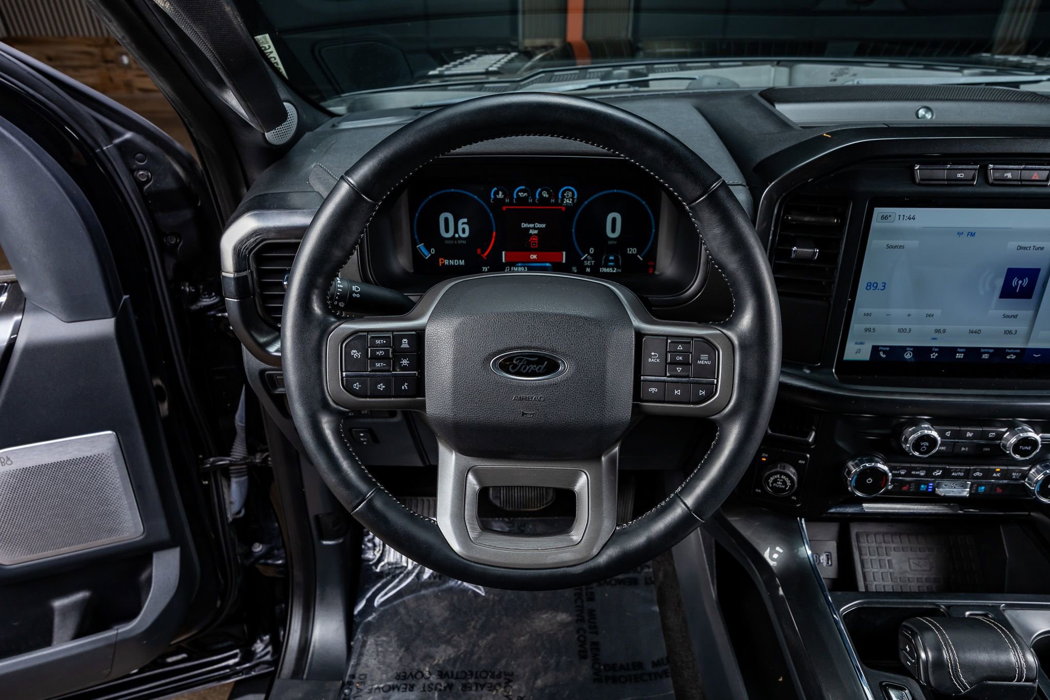 Used 2022 Ford F150 Lariat w/ Equipment Group 502A High image 19