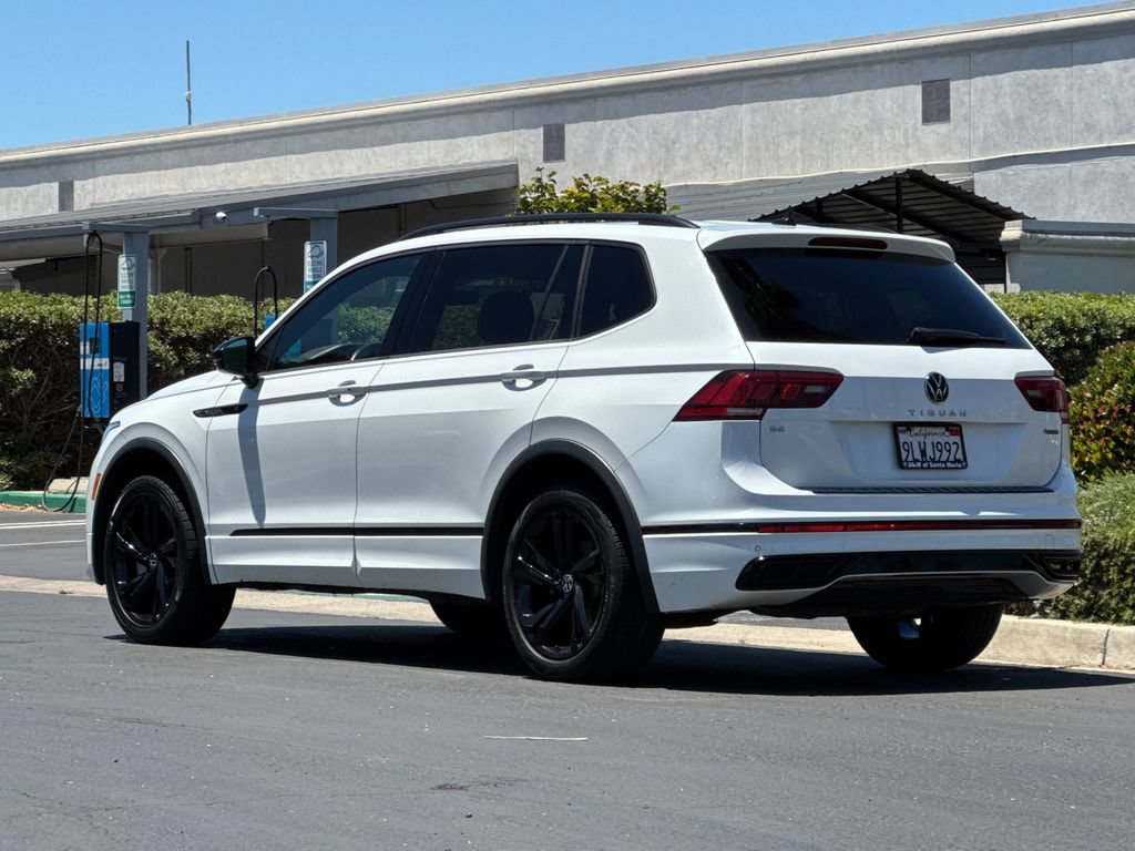 Used 2024 Volkswagen Tiguan SE R-Line AWD/4WD image 6