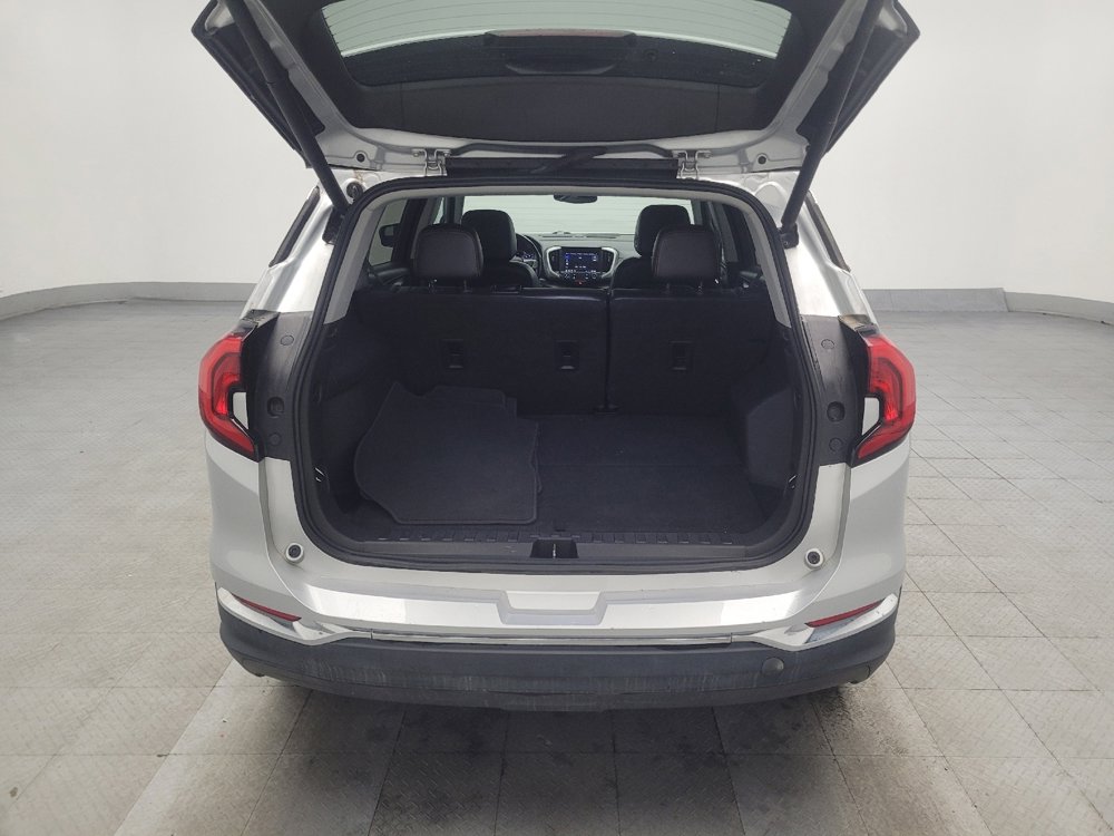 Used 2021 GMC Terrain SLT image 29
