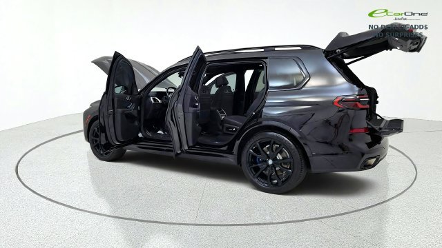 Used 2023 BMW X7 xDrive40i w/ Executive Package AWD/4WD image 16