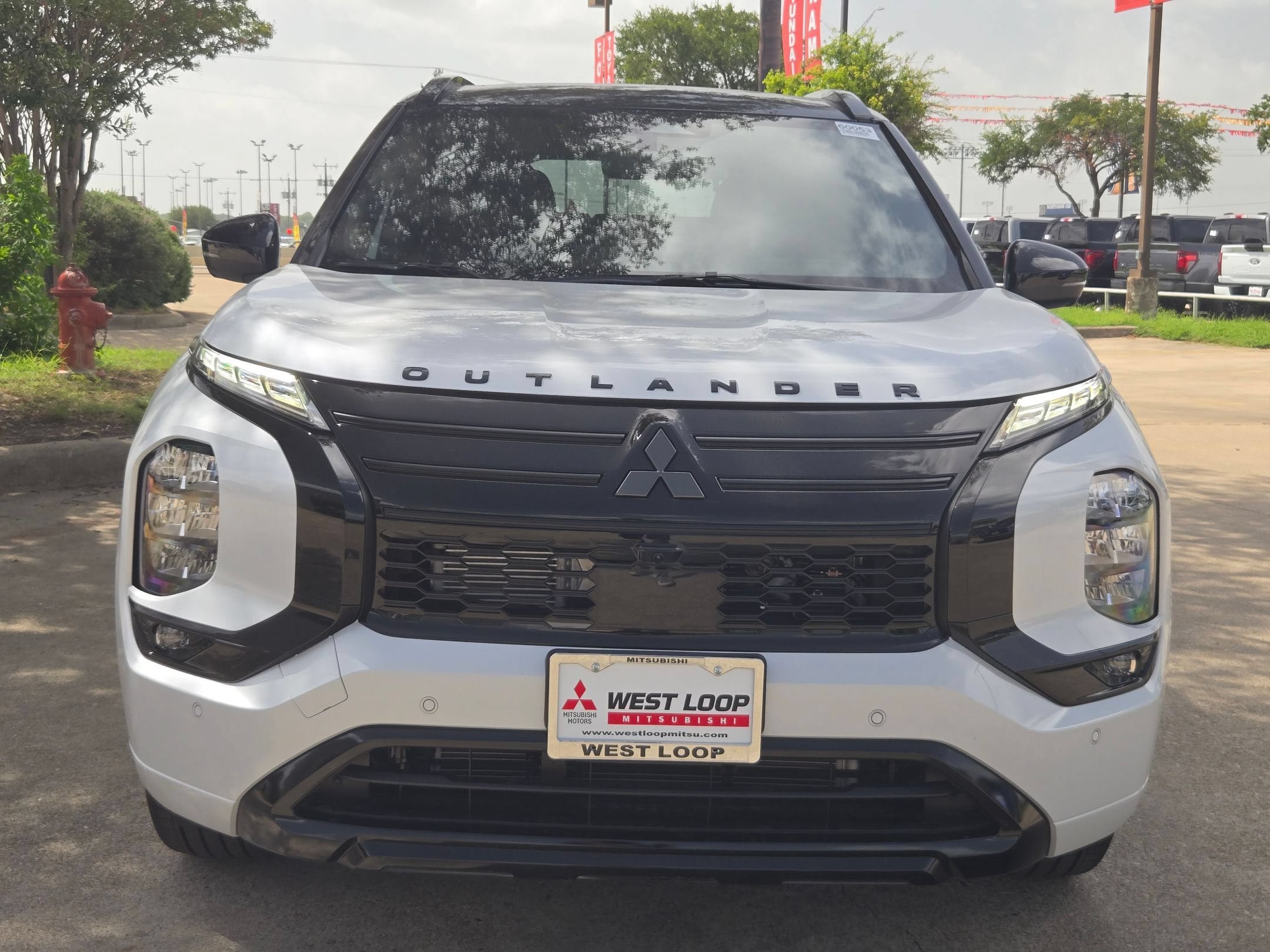 New 2026 Mitsubishi Outlander SEL Black Edition FWD image 9