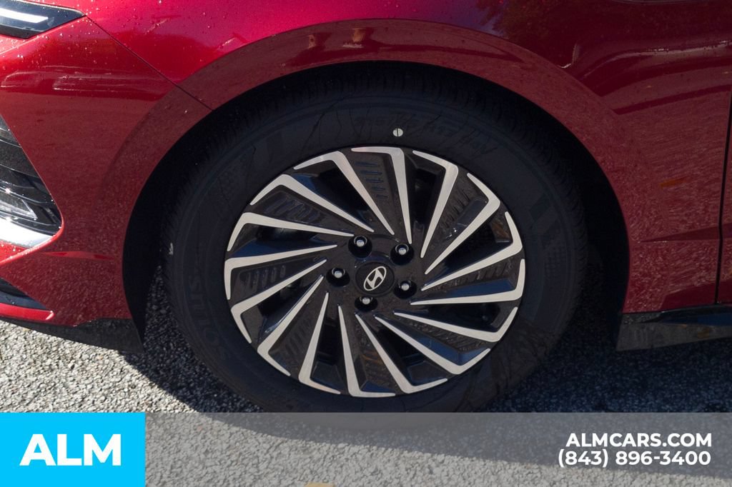 Certified 2025 Hyundai Sonata SEL FWD image 11